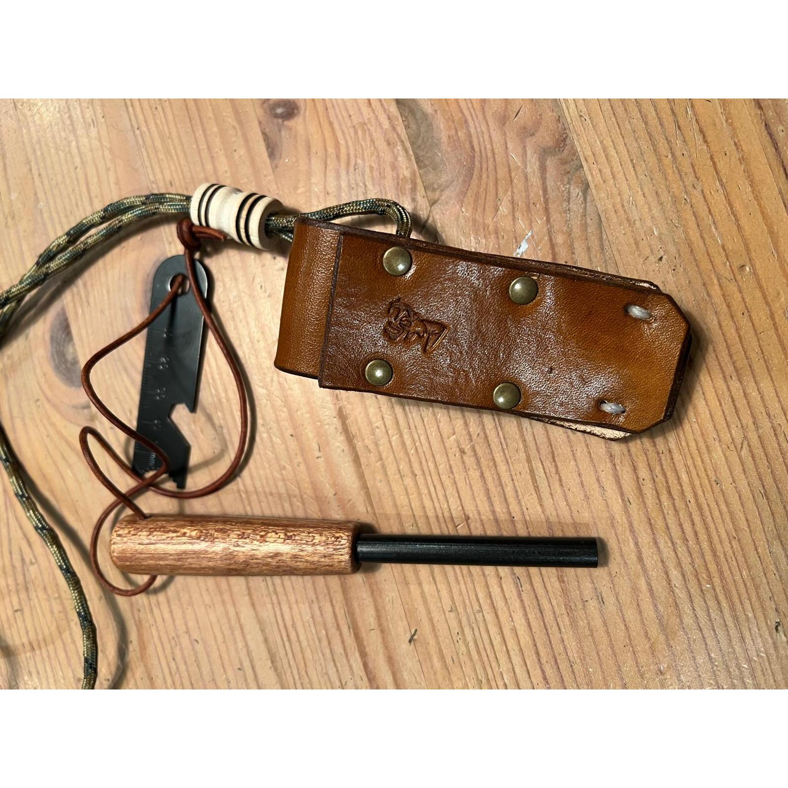8mm Ferro rod striker and Handmade Leather Pouch - Image 3