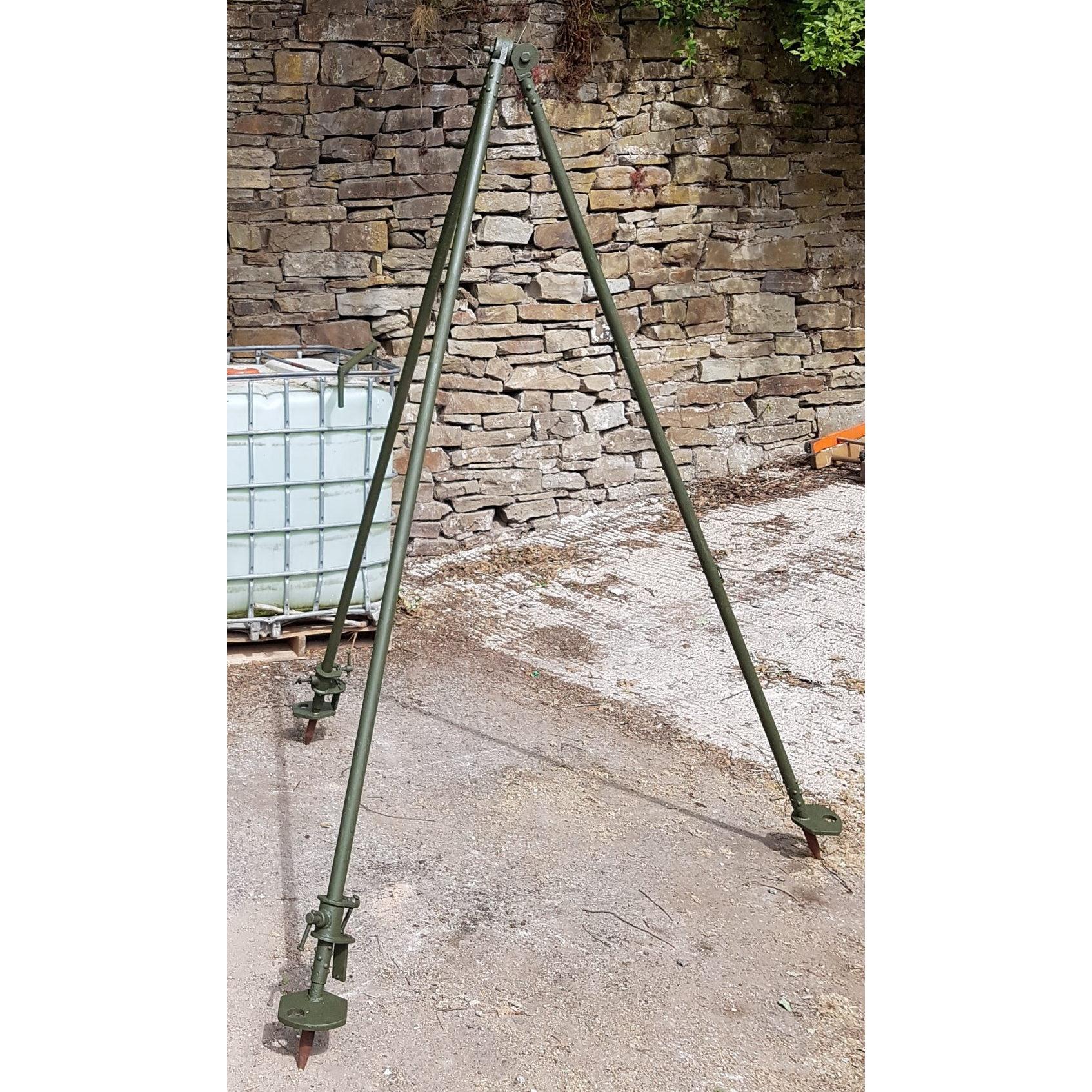 FV433 Vickers Abbot SPG / M109 Paralleloscope Tripod Stand