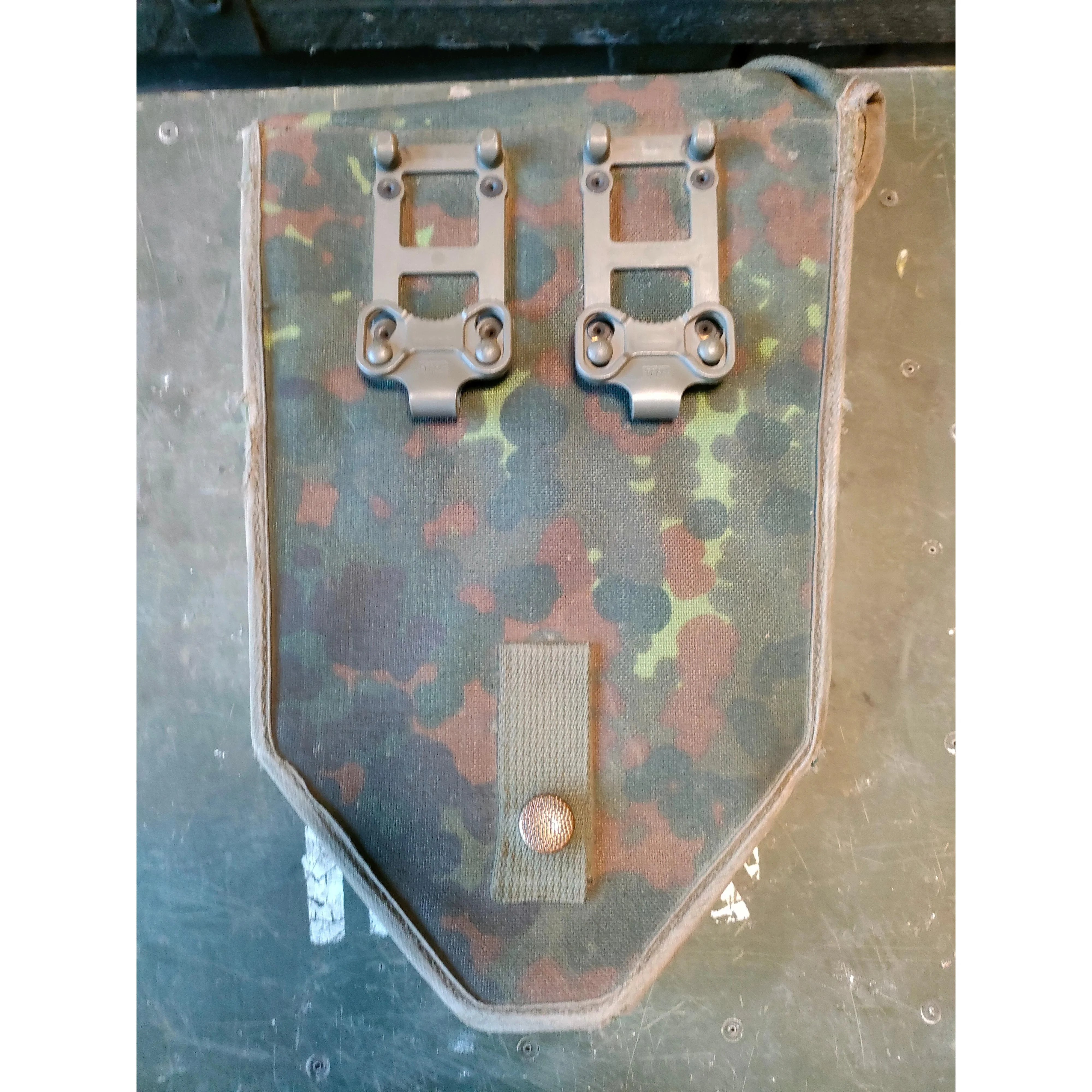 German Army Folding Shovel Cover - Flecktarn - Image 2