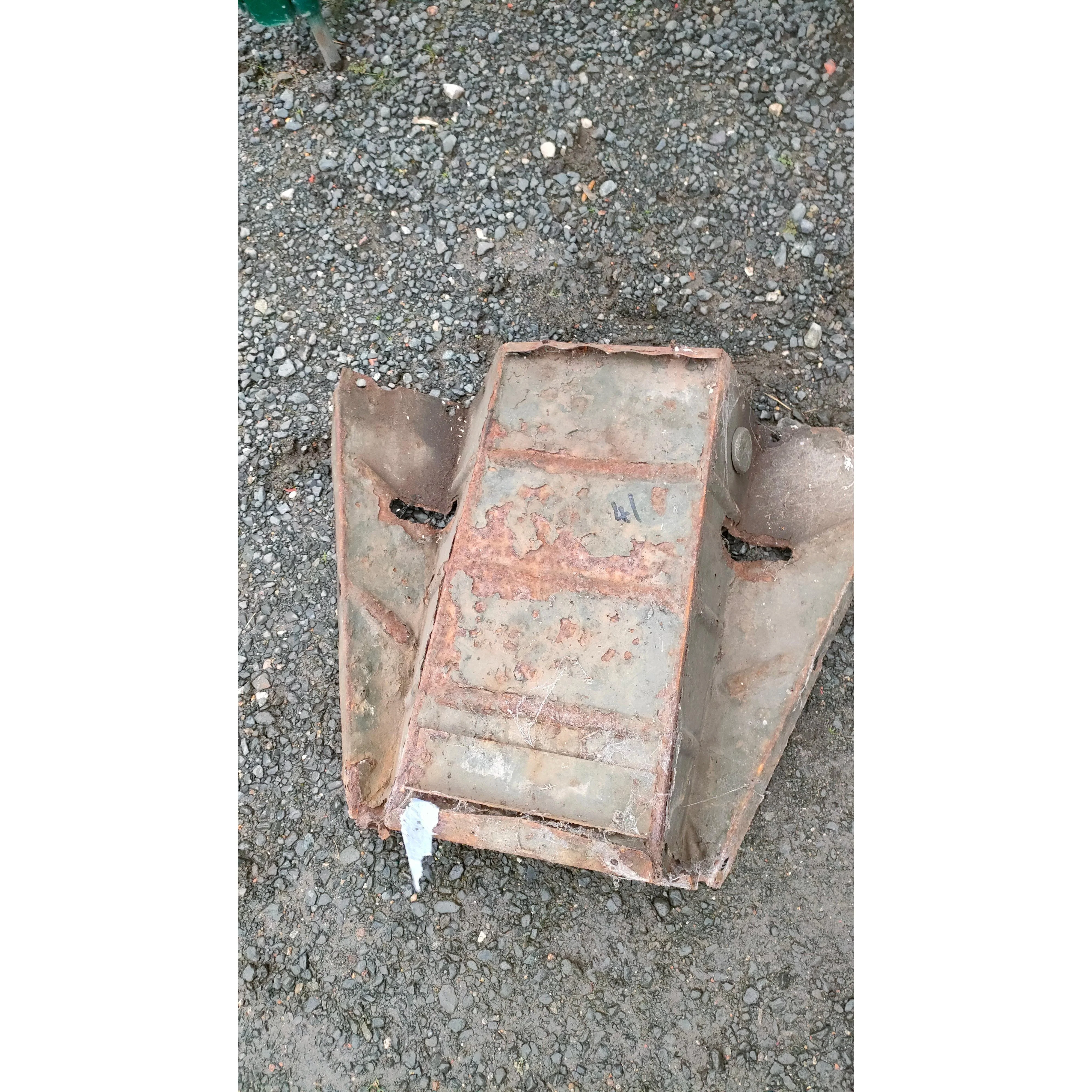 Large Lot of Austin champ parts - Image 32