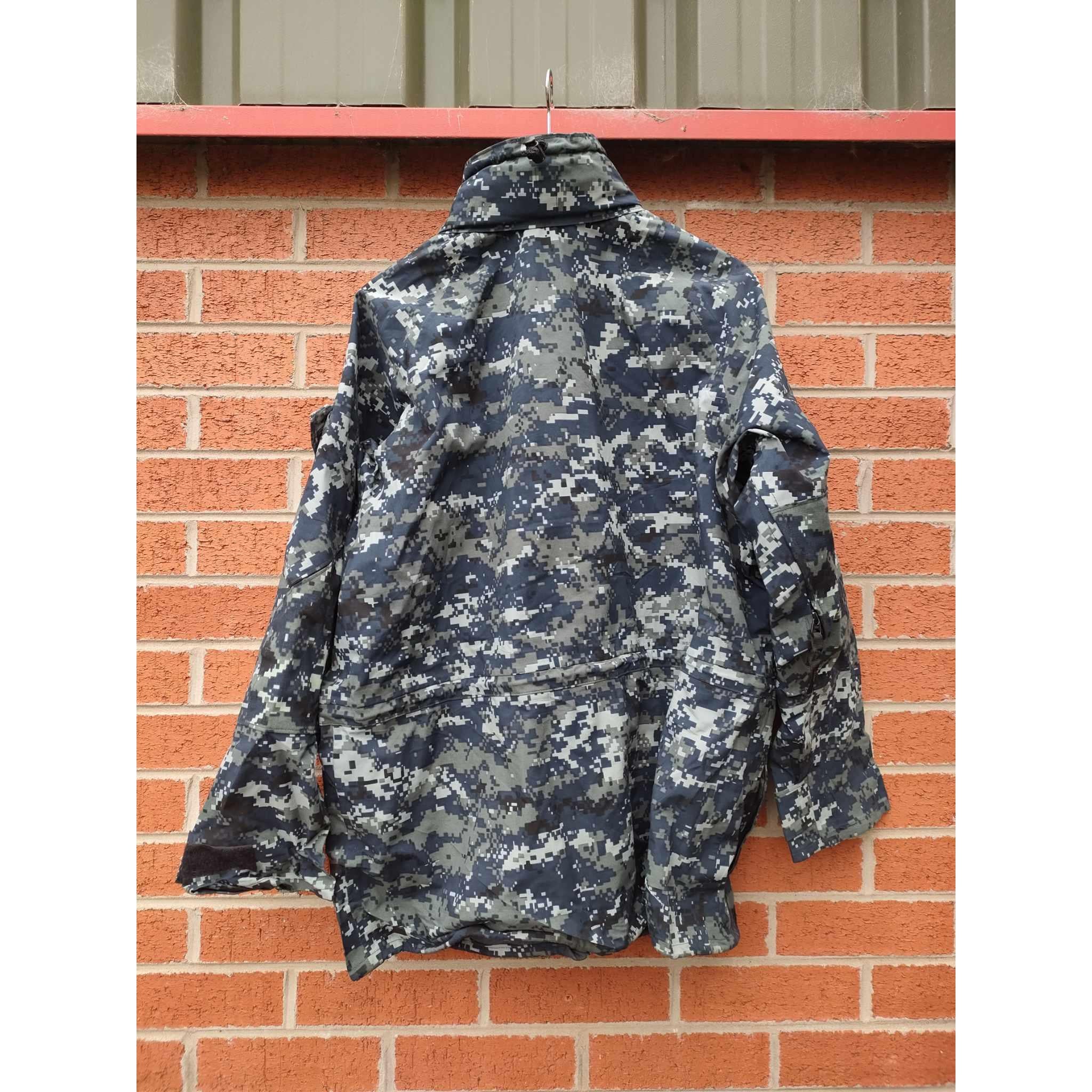US Navy Digital Camo ECWS Goretex Waterproof Parka - Image 2